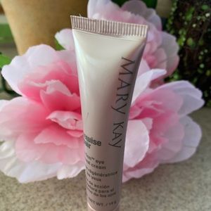 🌸🌸🌸🌸🌸🌸🌸🌸🌸🌸MARY KAY EYE RENEWAL CREAM